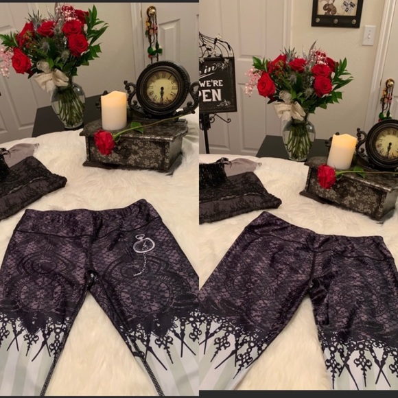 Unique Pocket Watch Leggings. - Picture 5 of 9